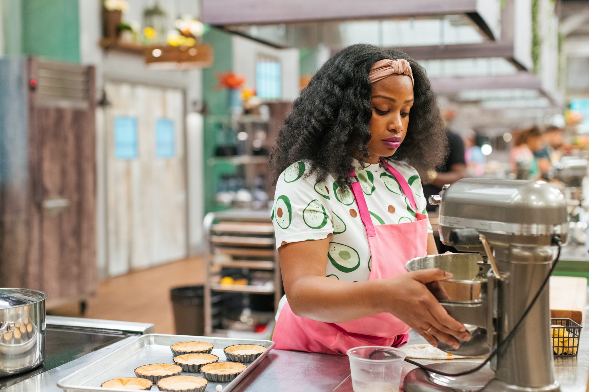 Jaleesa Mason highlights creative flavors on Spring Baking Championship