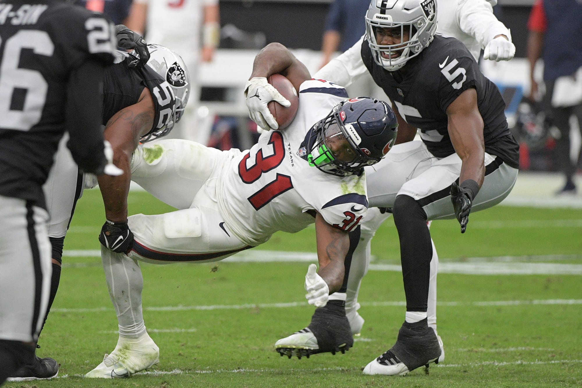 Texans' Run Defense Struggles Badly In Loss To Raiders