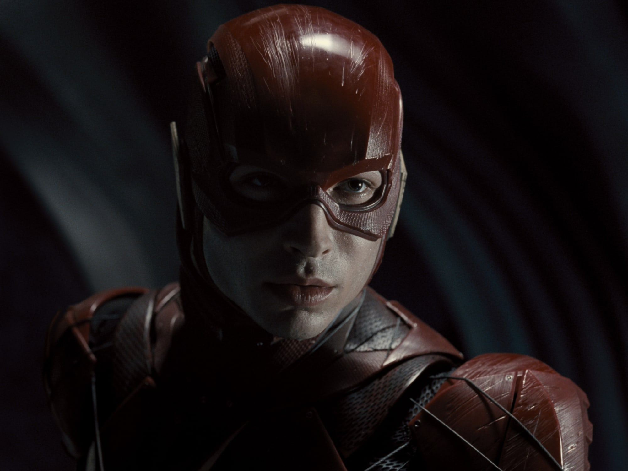 No Dylan O Brien Won T Play The Flash Ezra Miller Isn T Being Replaced