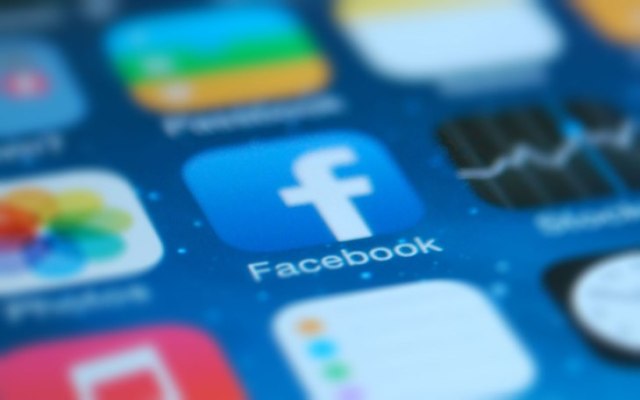 Facebook Launches A Series Tests To Inform Future Changes To Its News Feed Algorithms Techcrunch