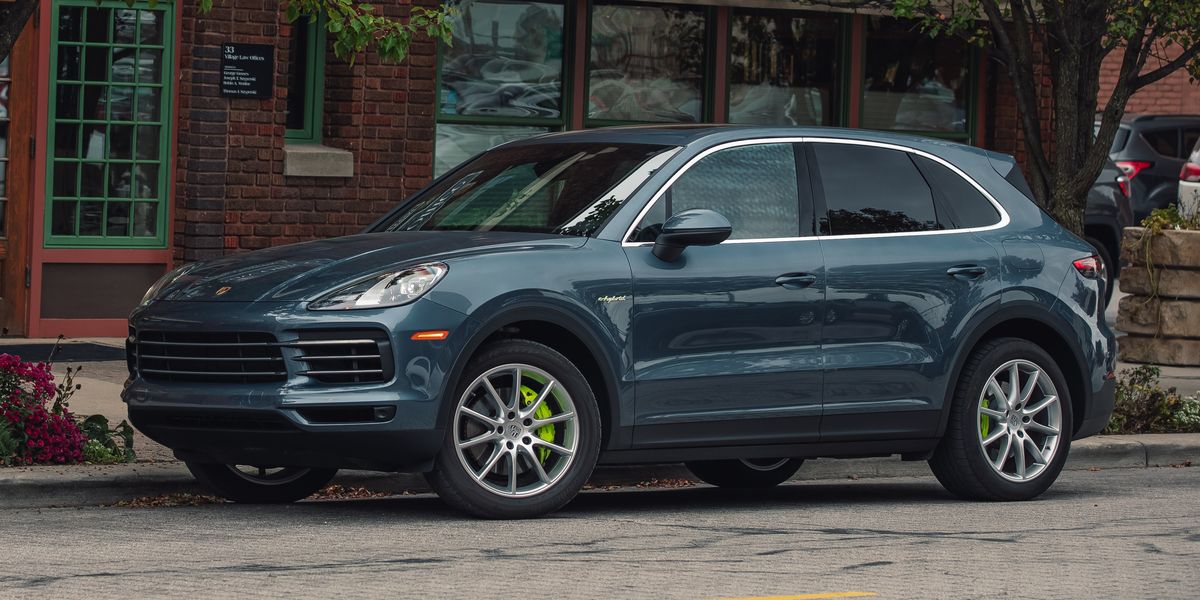 Used Porsche Cayenne E-Hybrid Blue For Sale Near Me: Check Photos And  Prices