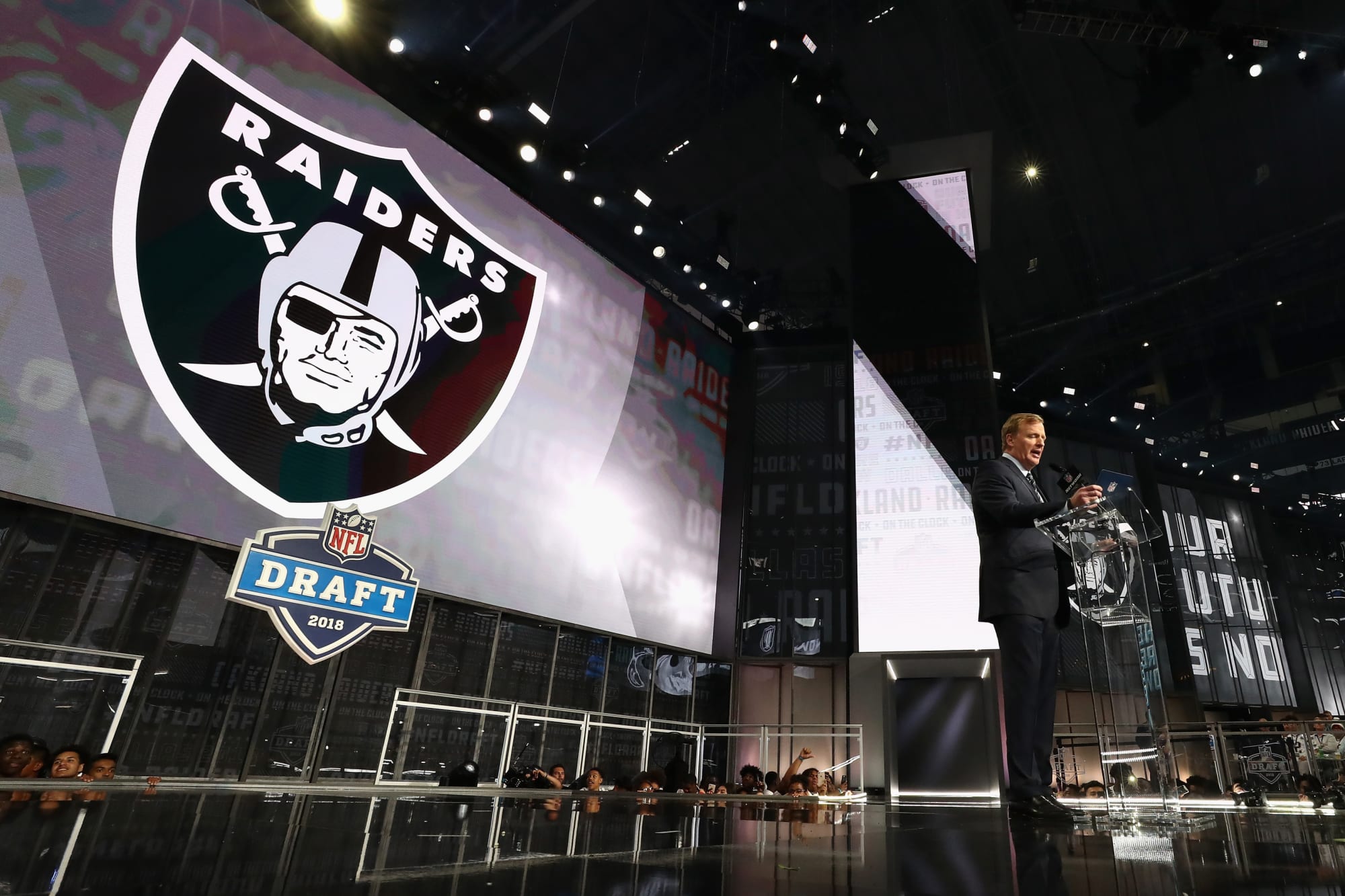 Las Vegas Raiders 2023 NFL Draft big board 3.0: Top 50 prospects for Rounds  1-3 - The Athletic