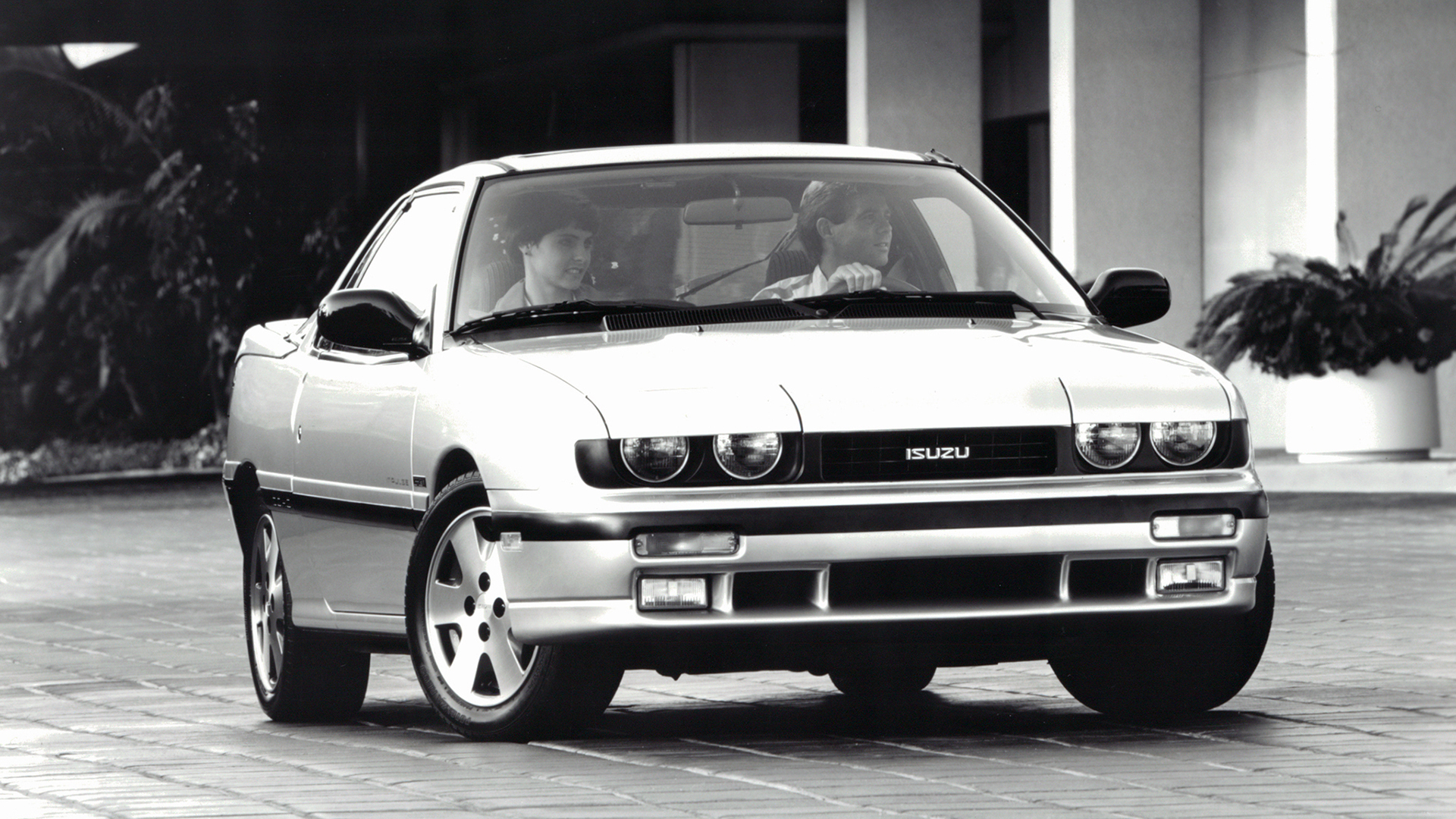 2024公式店舗 Forgotten The 1990 as Lotus by Handling Had Impulse Isuzu パーツ