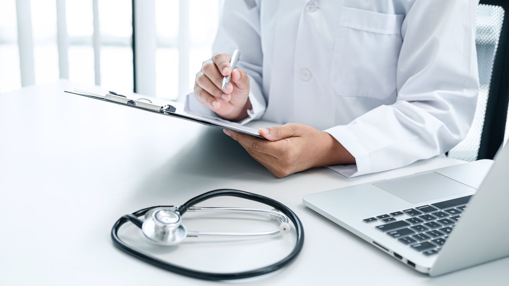 an alabama doctor is refusing to see patients unvaccinated against covid 19 can he huffpost latest news