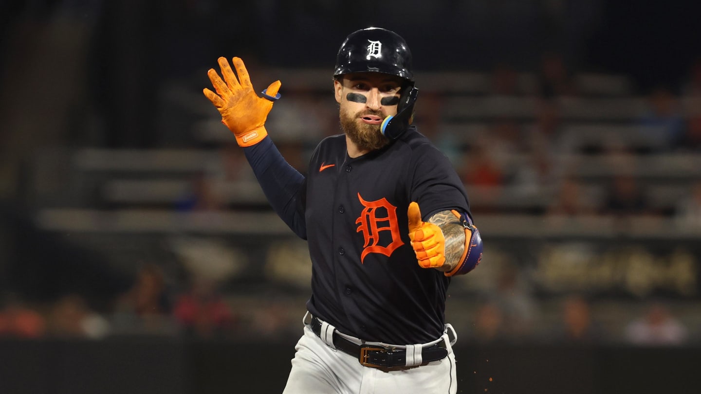 Lakeland FL USA; Detroit Tigers center fielder Matt Vierling (8) is  congratulated in the dugout after homering during an MLB spring training  game agai Stock Photo - Alamy