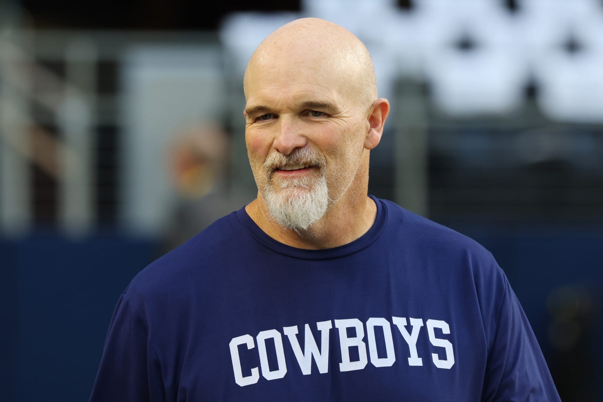 Cowboys DC Dan Quinn receives game ball after blowout win over Falcons