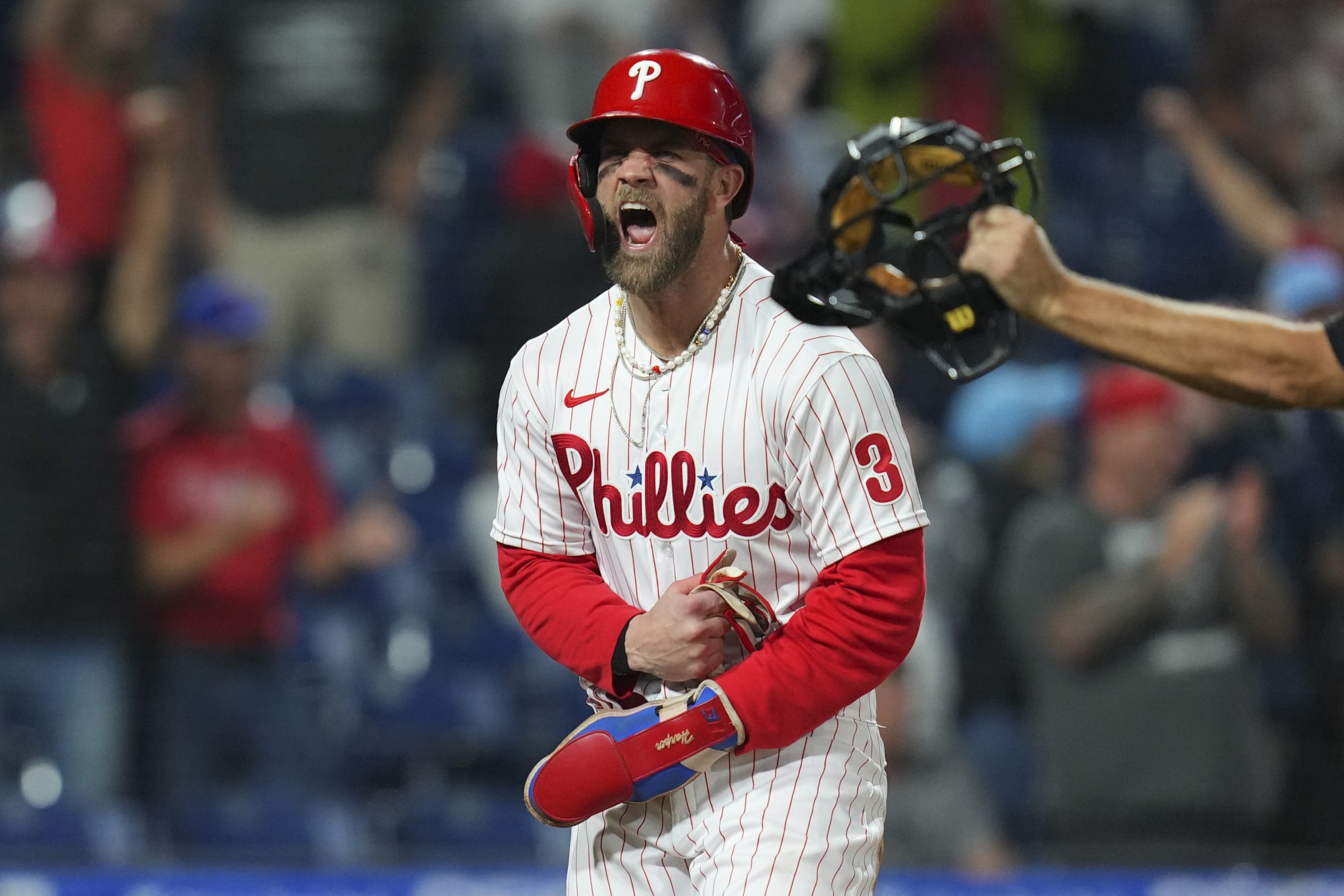 Who should be the Phillies' DH while Bryce Harper is out?