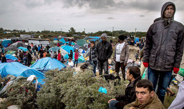 Resultado de imagen de camp de migrants a calais