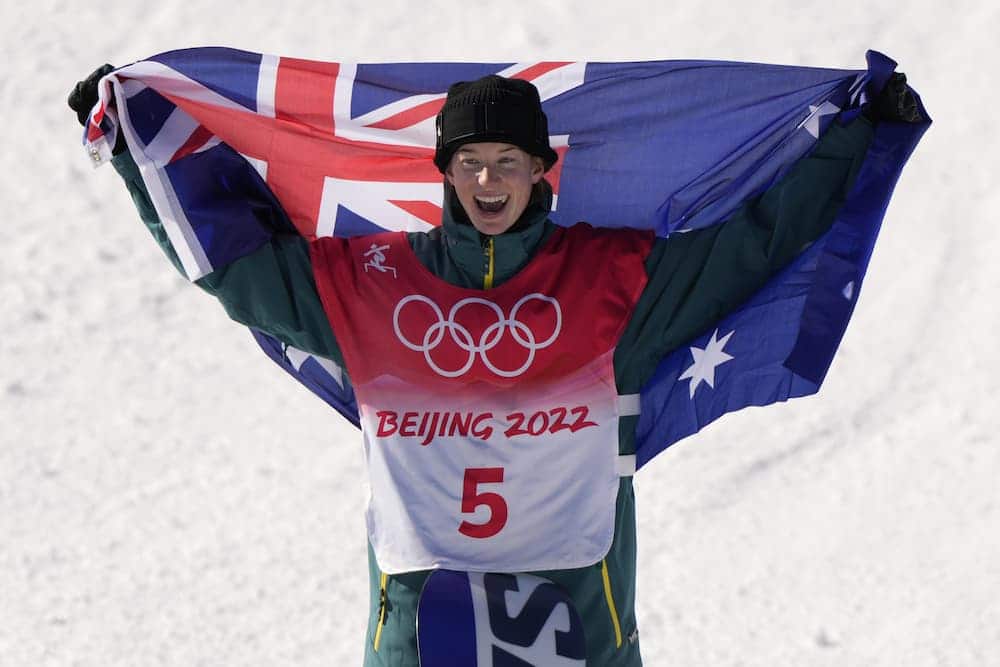 Aussie Tess Coady wins bronze in snowboard slopestyle - NW