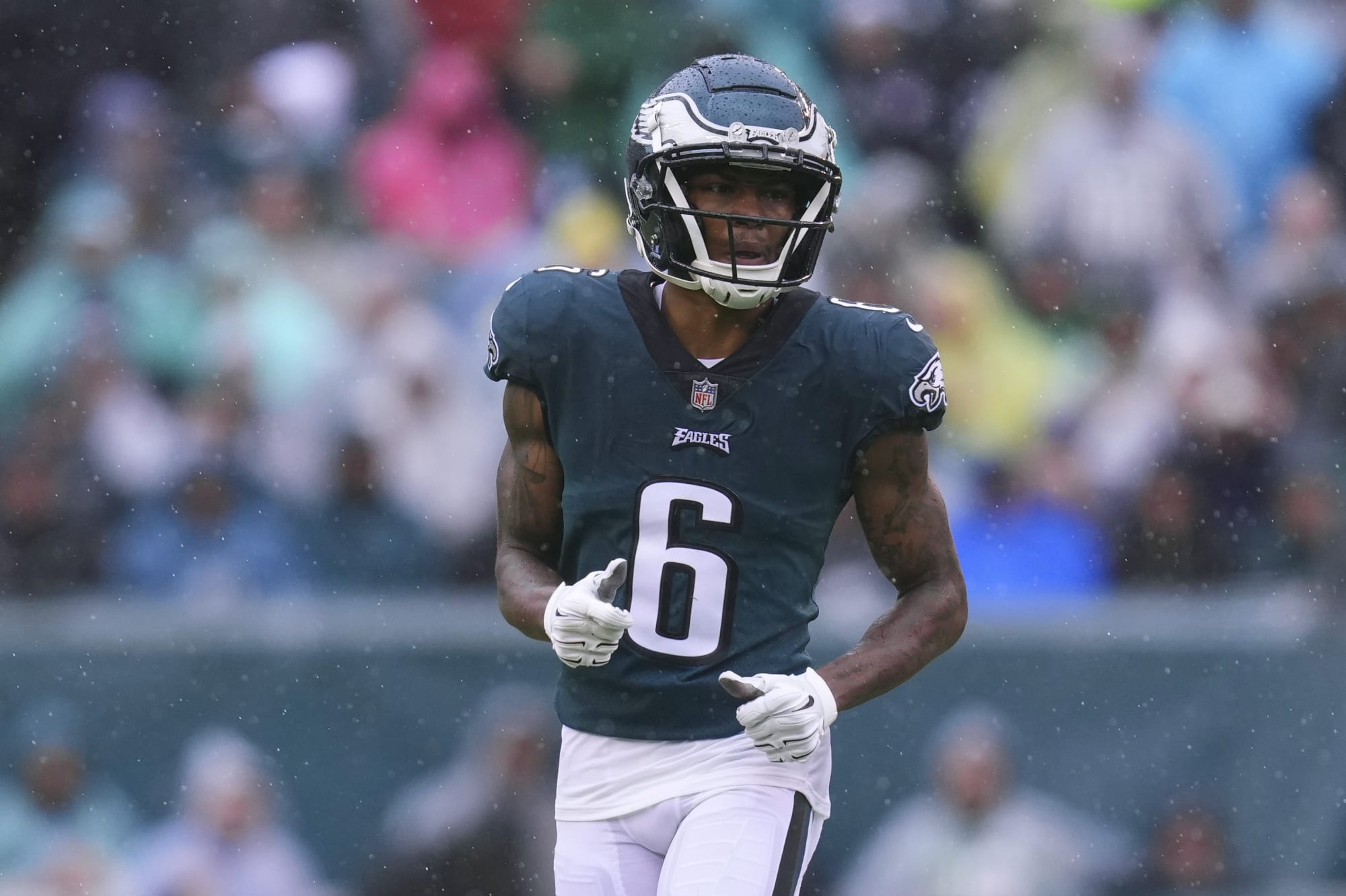 Eagles star DeVonta Smith not a fan of cold-weather games