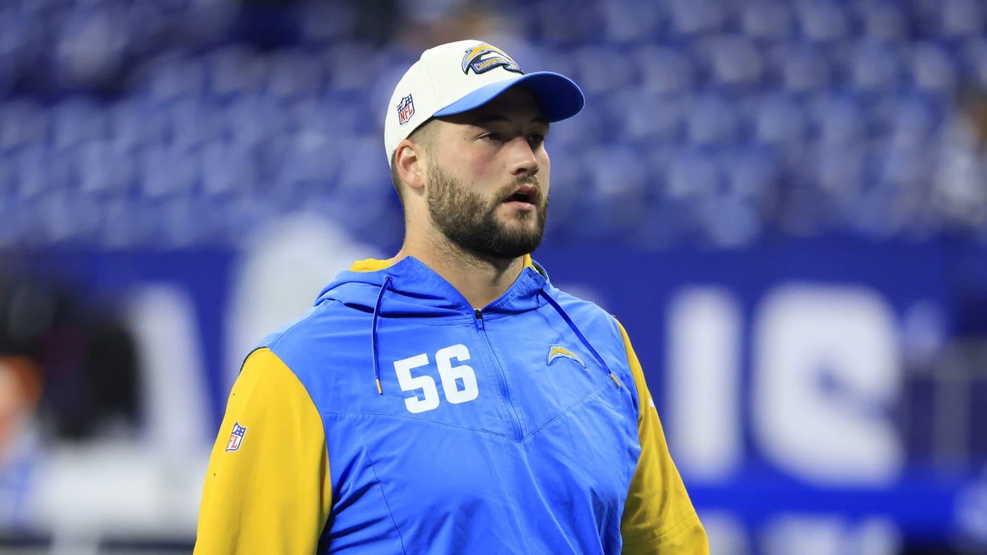 Los Angeles Chargers Re-Sign Morgan Fox