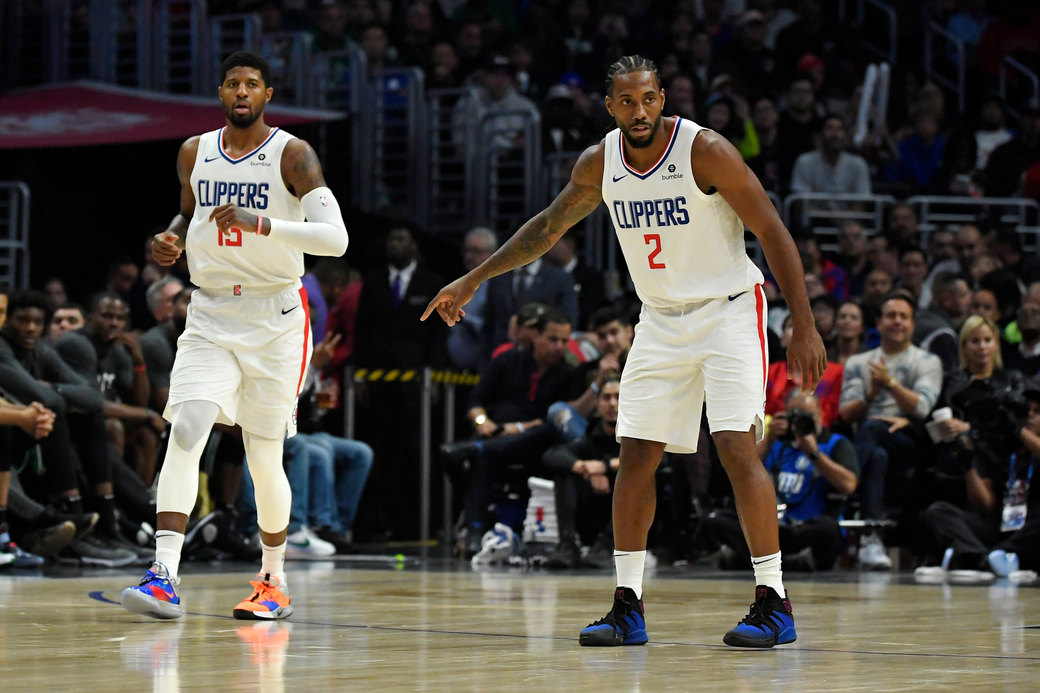 kawhi leonard shoes clippers