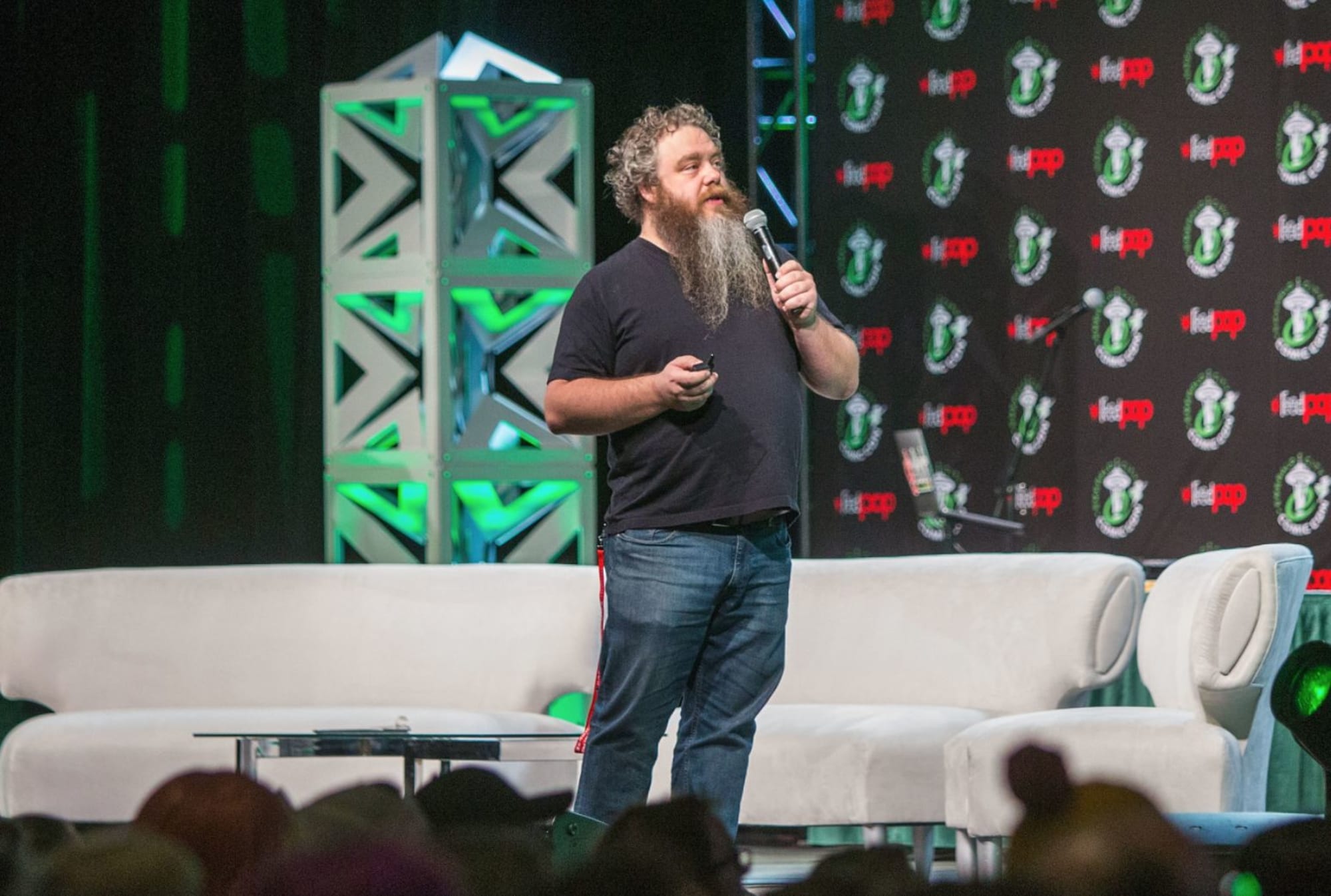 Patrick Rothfuss Drops Details About The Doors Of Stone