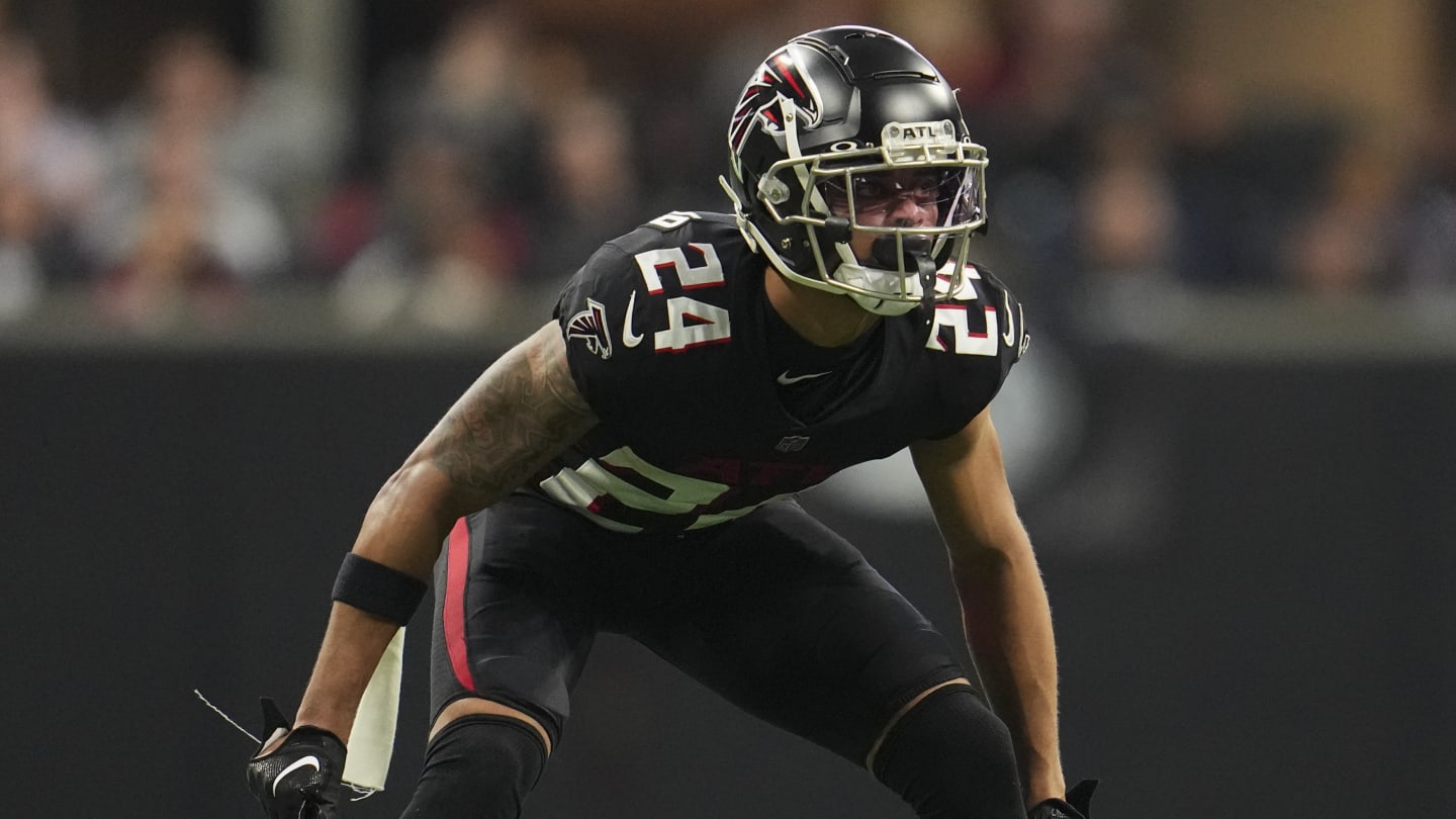 Atlanta Falcons: Two questionable moves already for GM Terry Fontenot