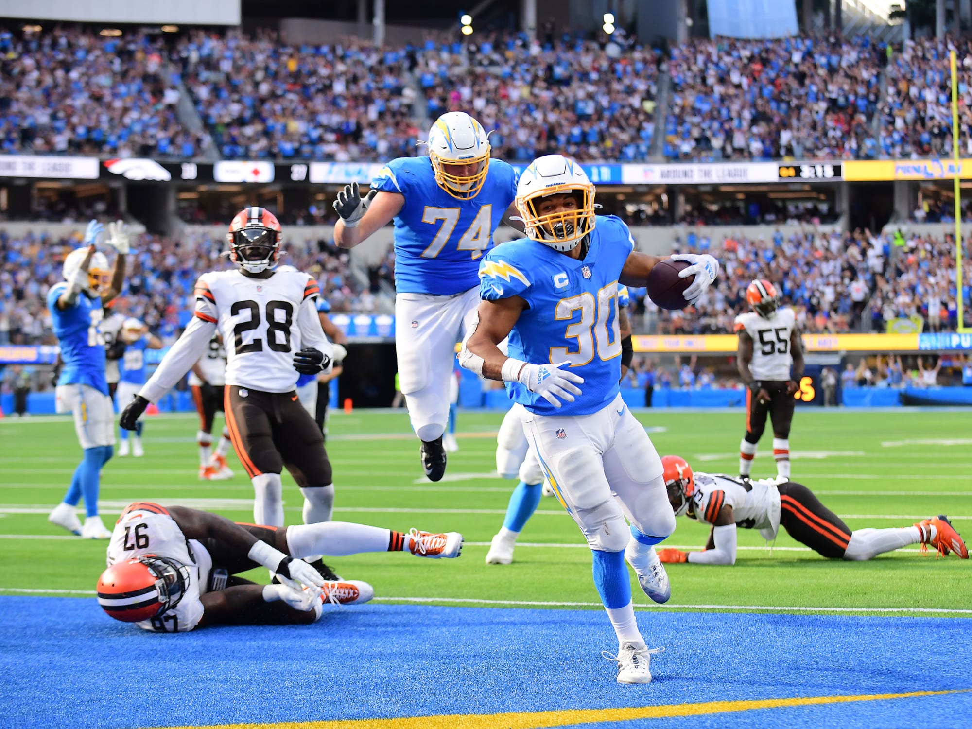 Cleveland Browns running back Nick Chubb vs. Los Angeles Chargers, October  10, 2021 