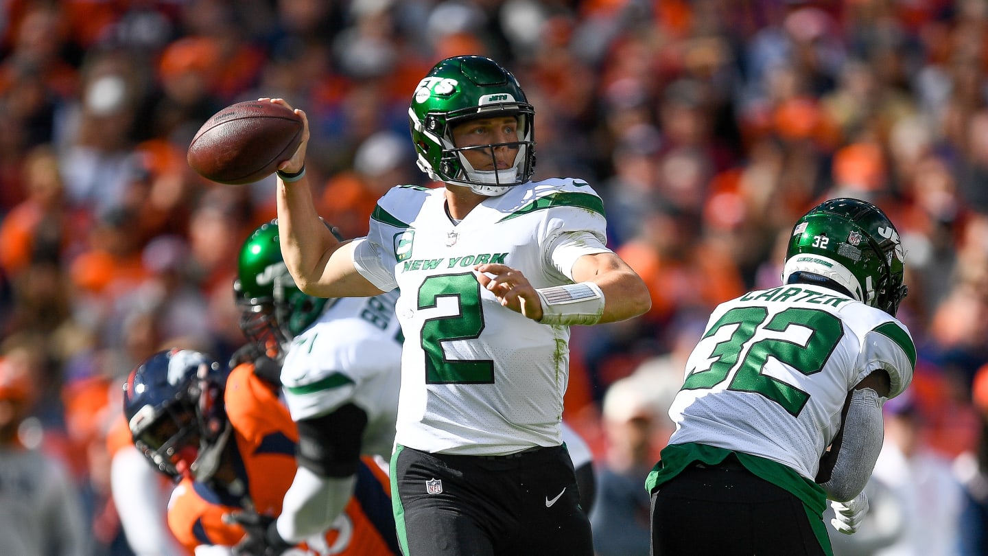 Jets In Discussions With Free Agent QBs; Team To Start Zach Wilson