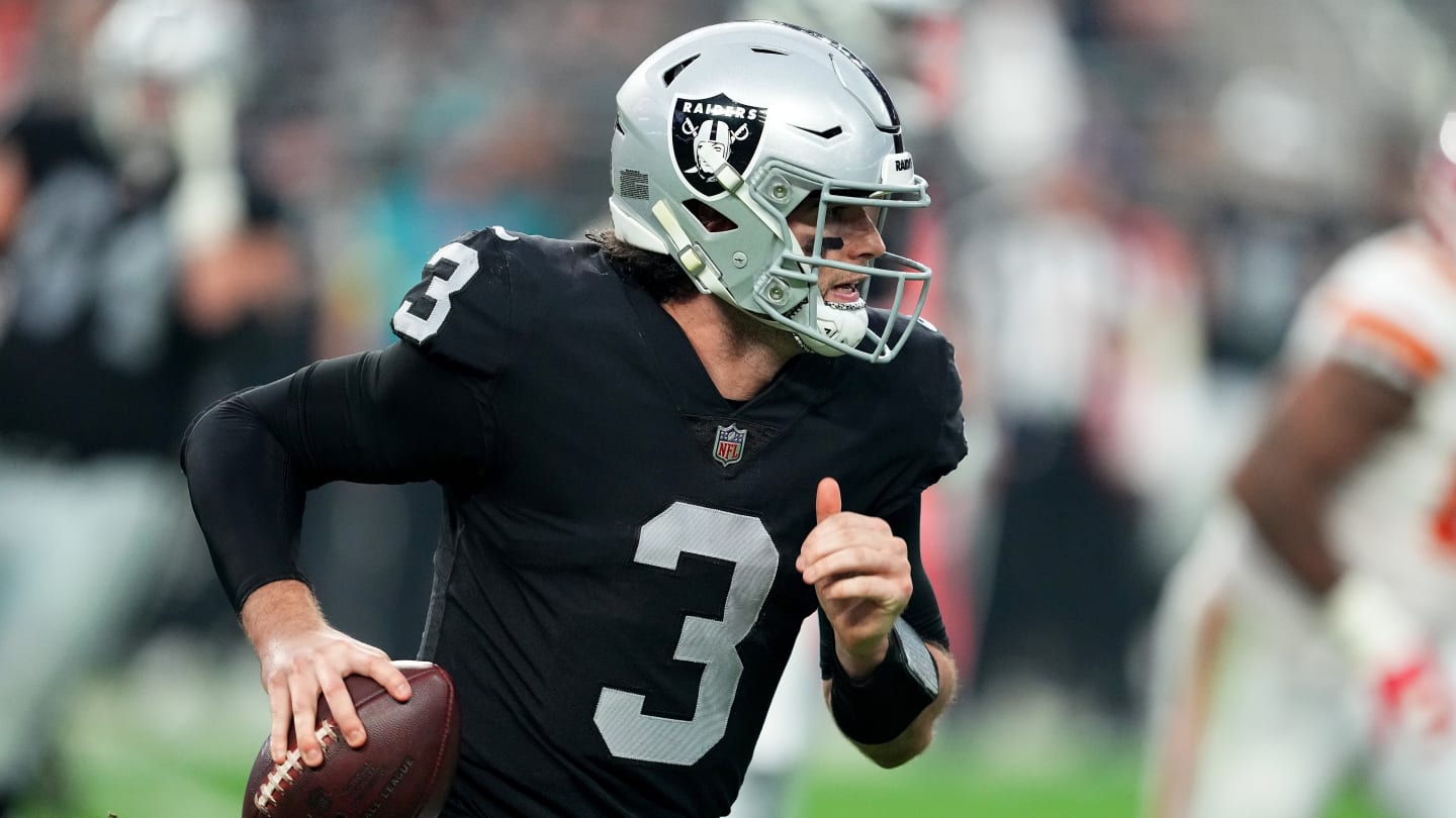 Raiders bench Derek Carr, give Jarrett Stidham first start vs. 49ers