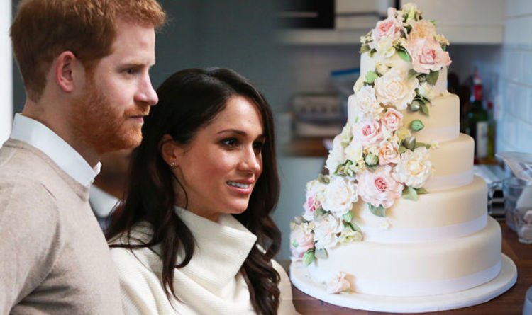 the royal wedding cake harry and meghanimage