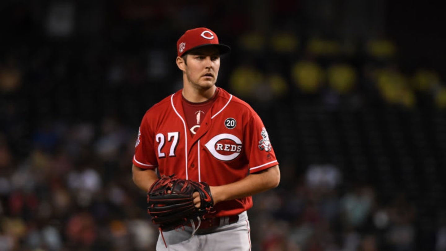 Cincinnati Reds's Trevor Bauer tells batters what he's pitching