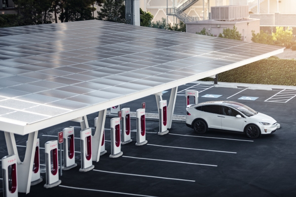 Tesla Supercharging Near Me Tesla S New V3 Supercharger Can Charge Up To 1 500 Electric Vehicles A Day Techcrunch