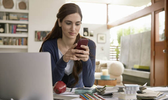 Fidgeting At Your Desk Can Save Your Life New Research Shows