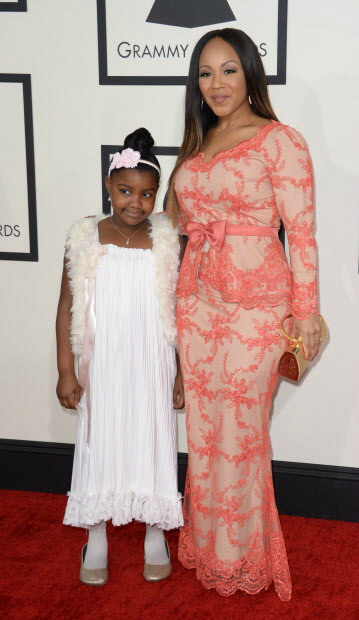 erica campbell white outfit