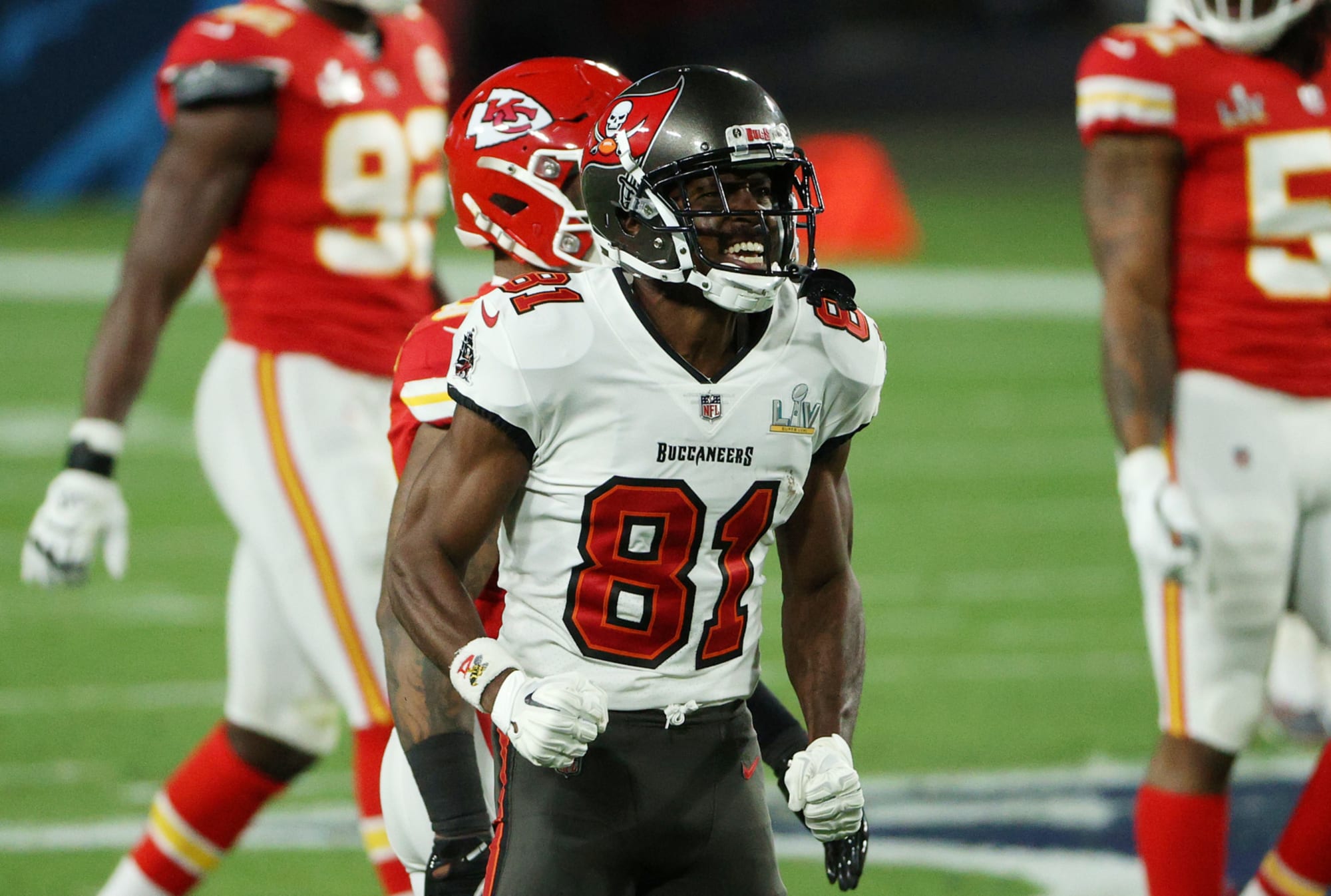 Buccaneers Antonio Brown Inches Closer To Wr1 For 2021