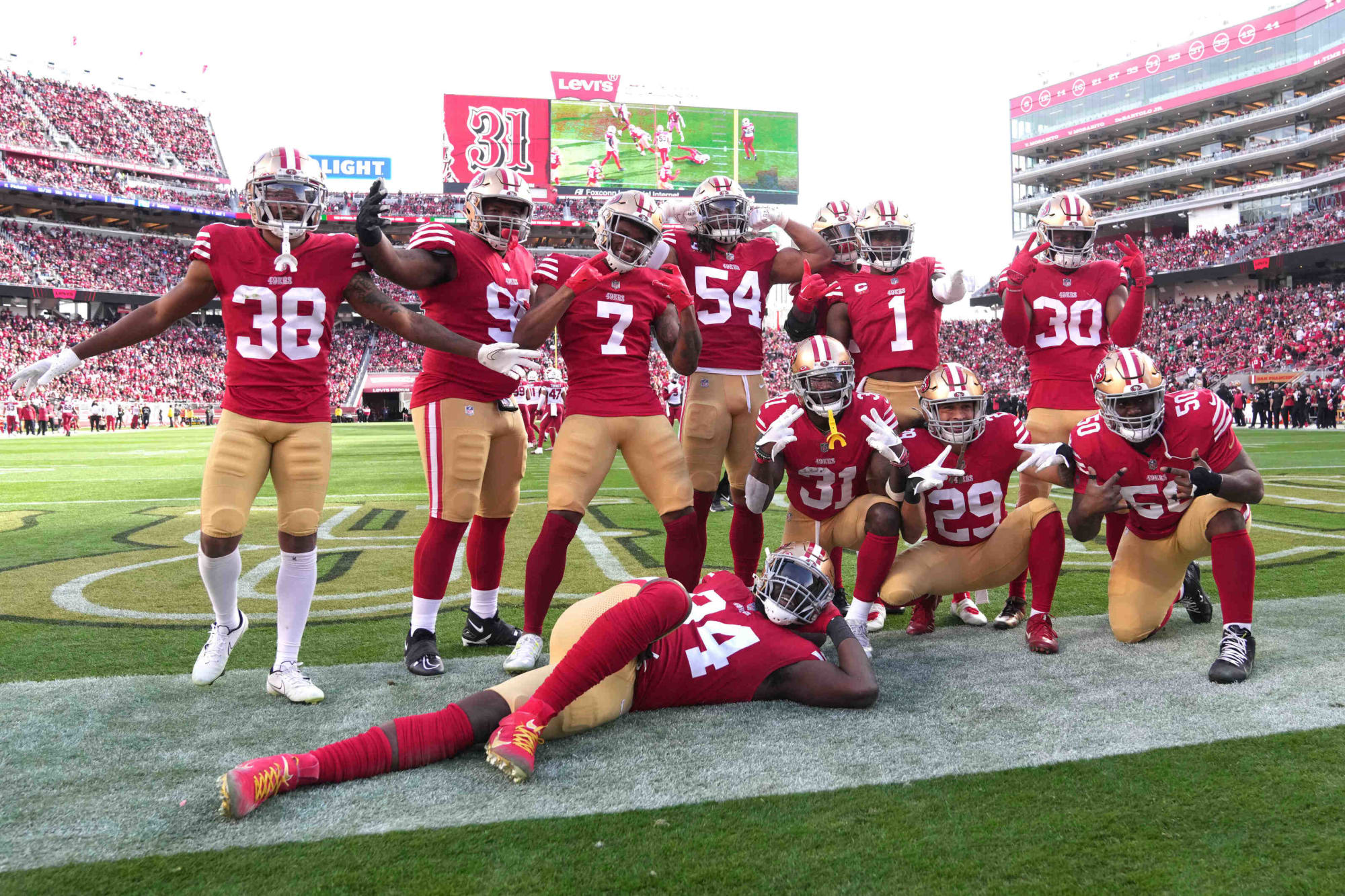 Key stats from the 49ers' 35-16 Week 4 win vs. the Cardinals