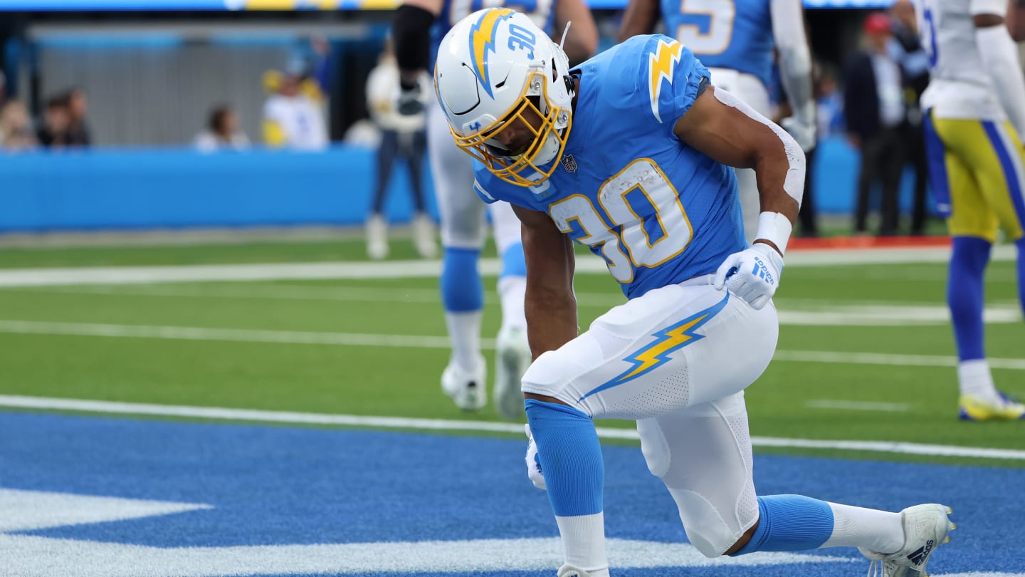 Austin Ekeler explains why he wants Chargers to trade him despite 'great  relationship': 'I'm so underpaid right now'