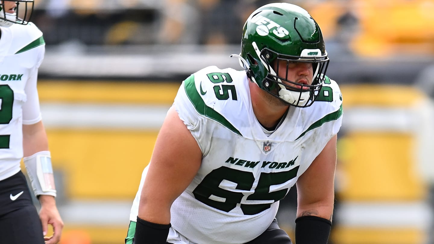 New York Jets offensive lineman Nate Herbig during a game between