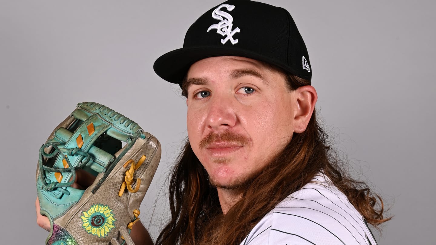 Commentary: New acquisition Mike Clevinger becoming headache for White Sox