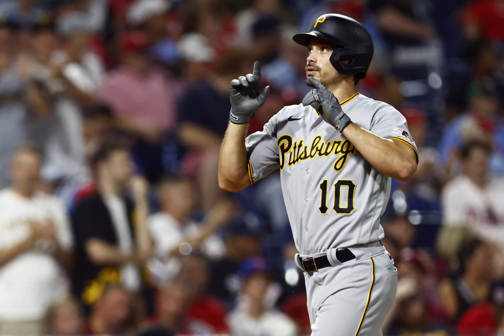 New York Yankees show interest in trading for Pittsburgh Pirates CF Bryan  Reynolds - Sports Illustrated NY Yankees News, Analysis and More