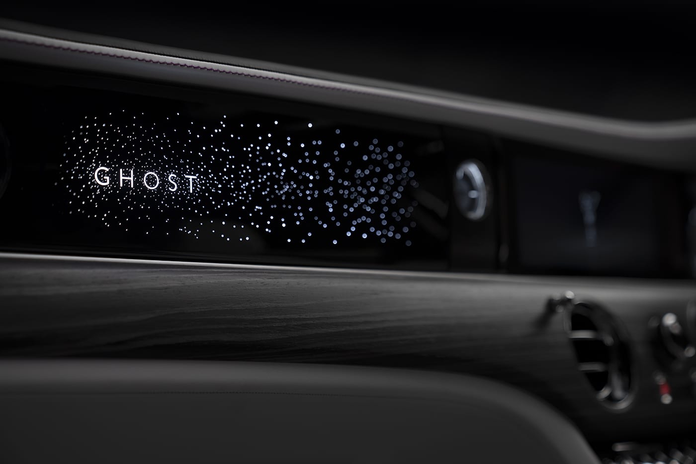 New Illuminated Fascia Coming To 2021 Rolls Royce Ghost