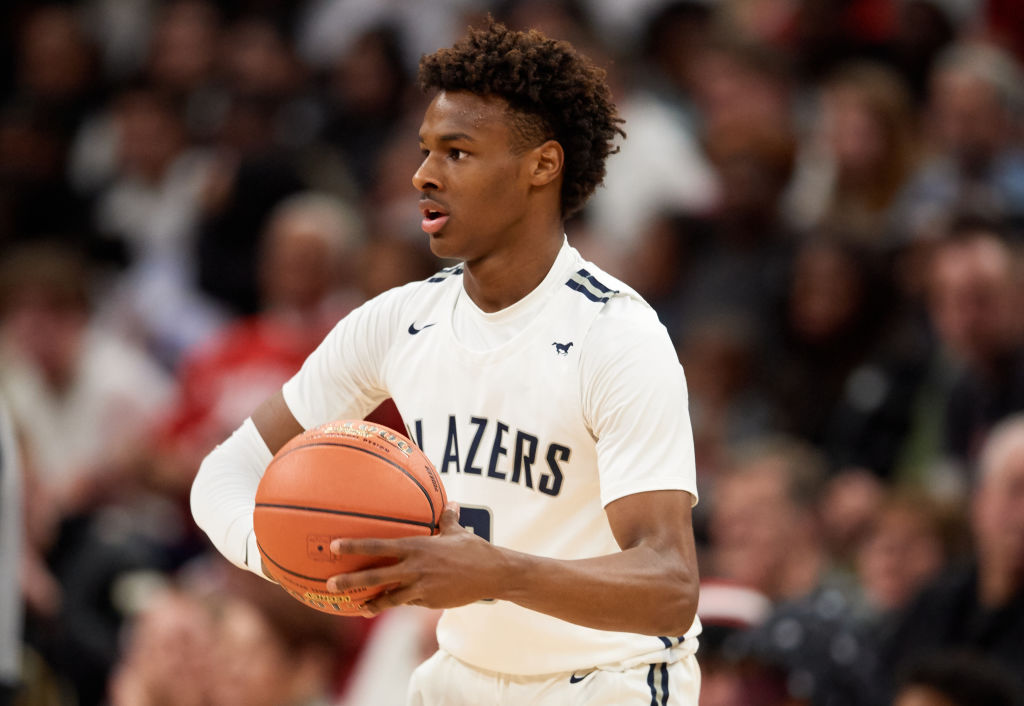 Bronny James Becomes A Champion His School Sierra Canyon Have Beaten Mater Dei To Win Cif Ss Open Division Title Video Talkbasket Net