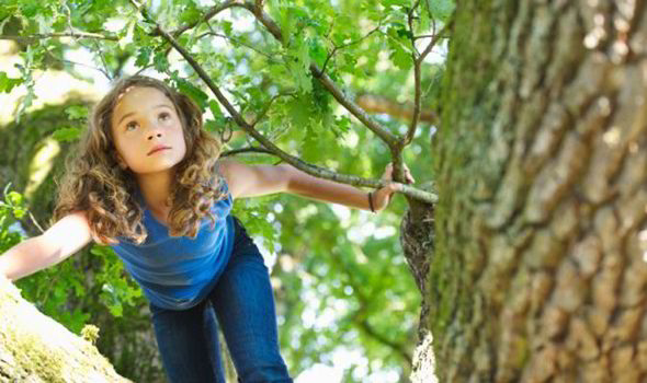 Blue Short Hair Tomboy Porn - How to handle having a tomboy daughter | Express.co.uk