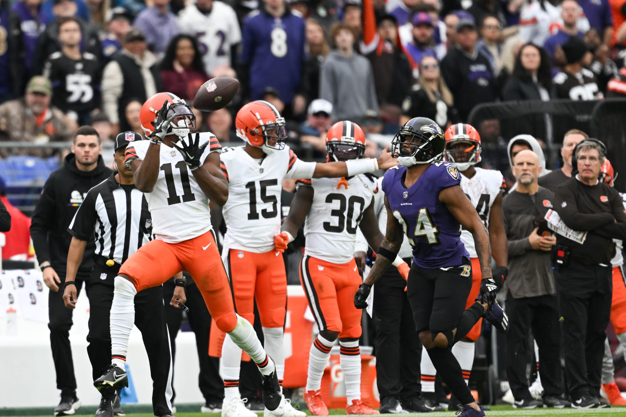 Baltimore Ravens defeat Cleveland Browns 23-20 after controversial