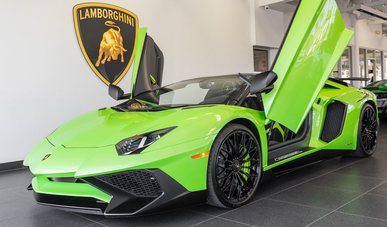 Lamborghini Aventador Green