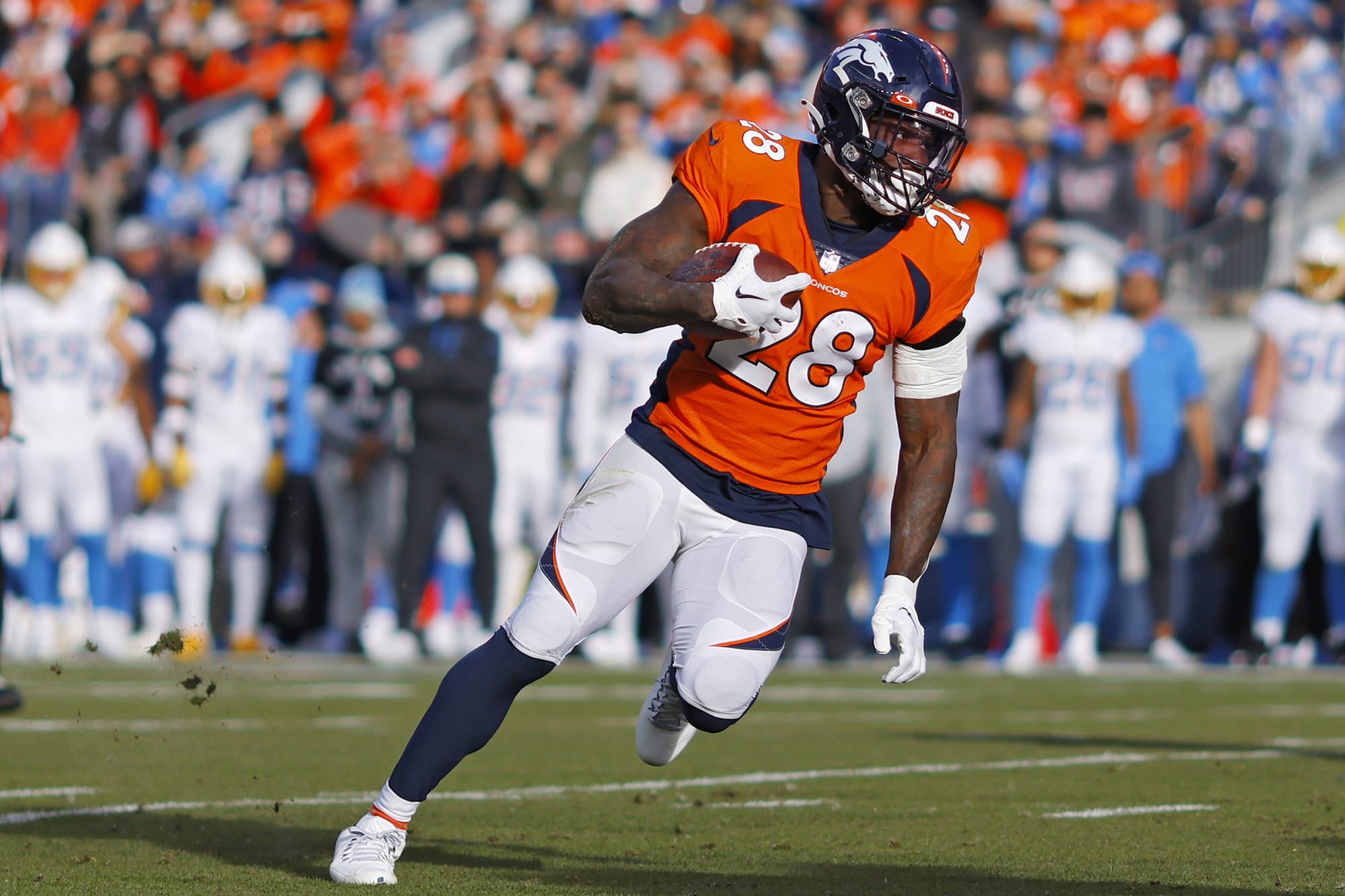 Denver Broncos running back Latavius Murray (28)plays against the Los  Angeles Chargers of an NFL football game Sunday, January 8, 2023, in Denver.  (AP Photo/Bart Young Stock Photo - Alamy