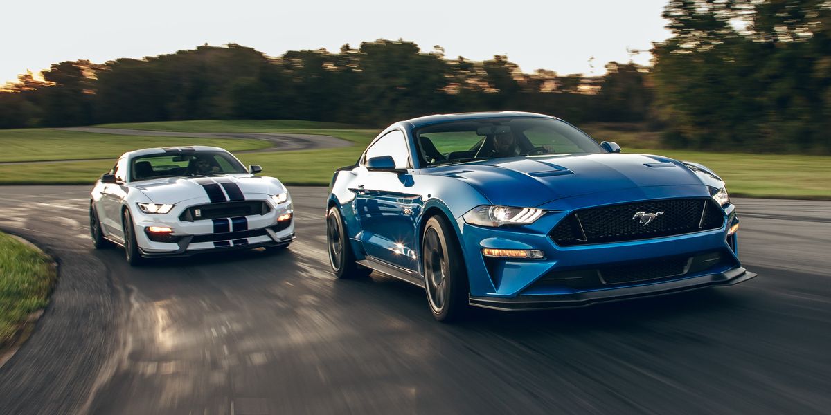 Форд против шелби. Mustang gt500 vs Shelby gt350.