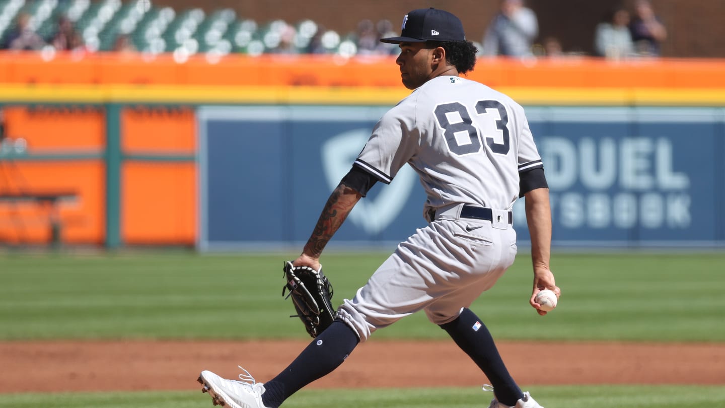 Aroldis Chapman returns to Yankees' spring training after family matter –  Trentonian