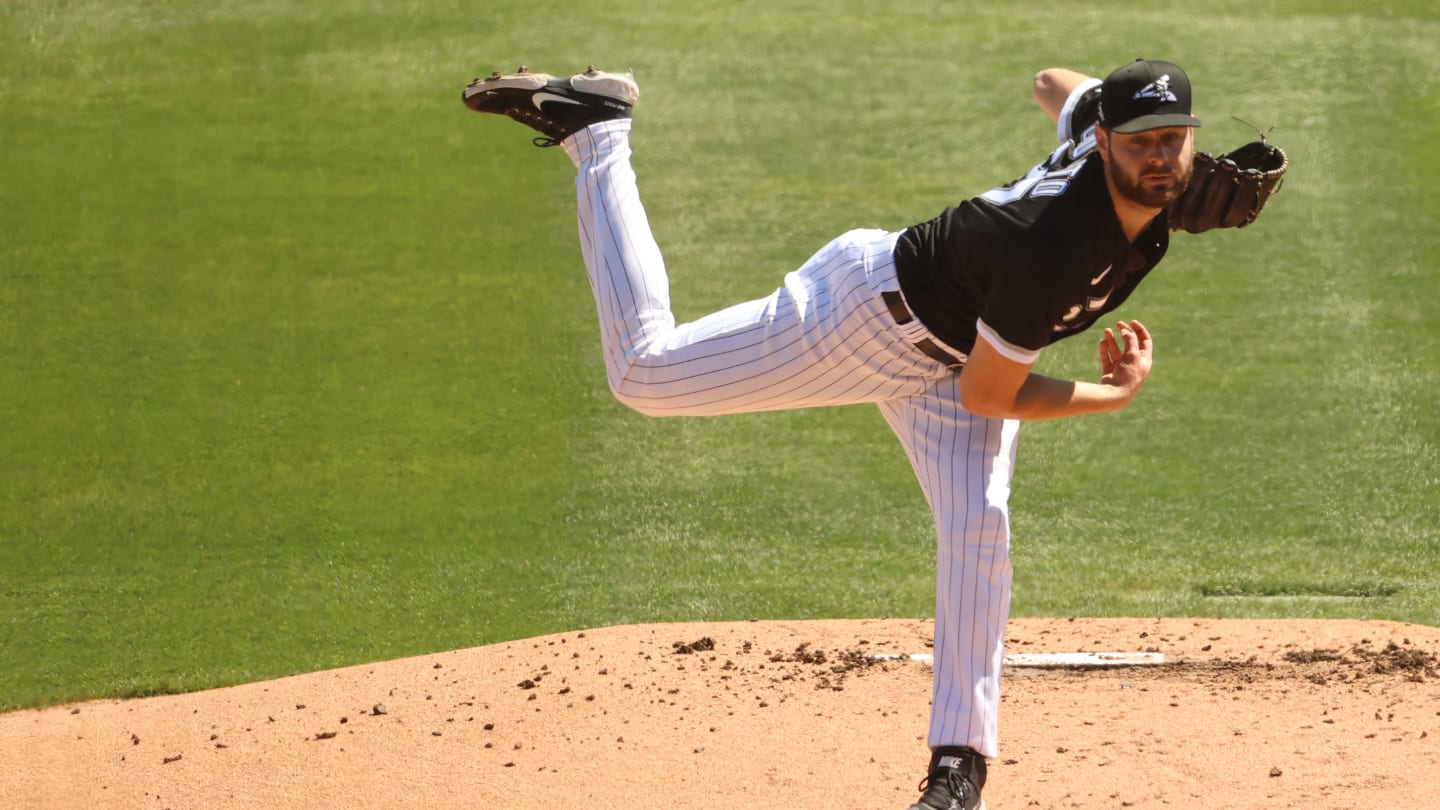 Chuck Garfien: White Sox' Andrew Vaughn isn't going anywhere