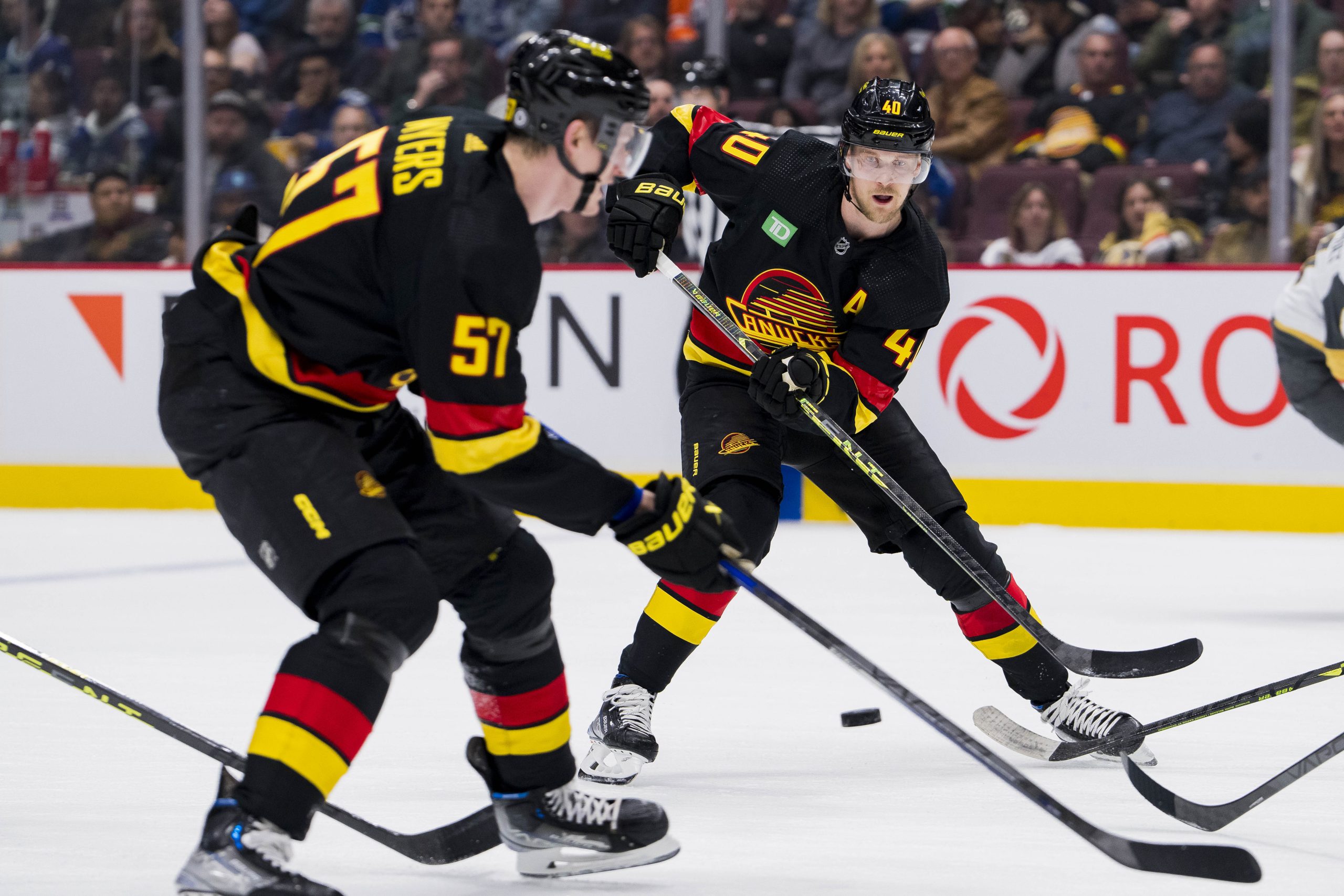 Speed Skate: The story behind the Vancouver Canucks' 'flying skate