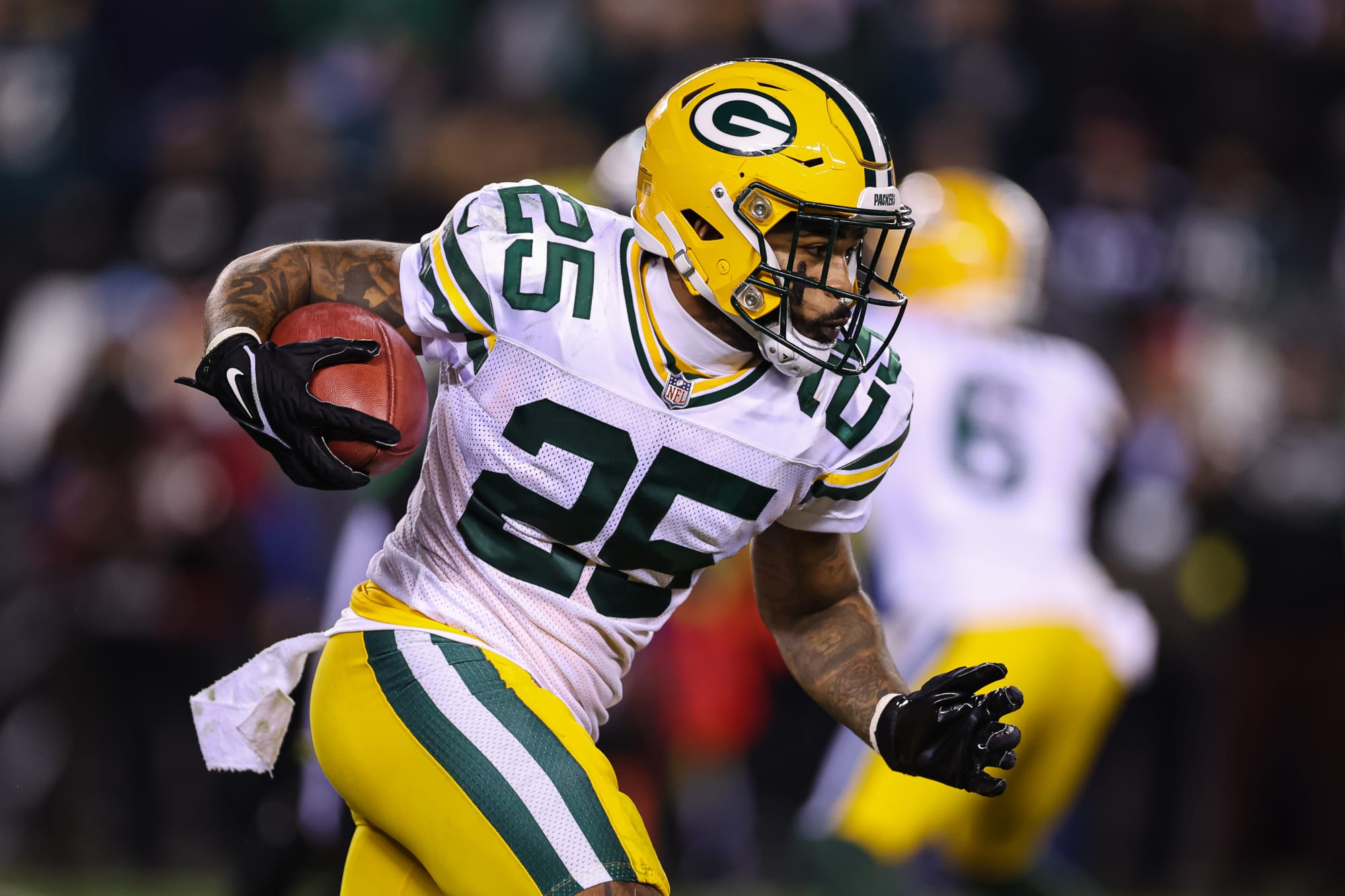 Green Bay Packers defensive back Keisean Nixon zooms past special