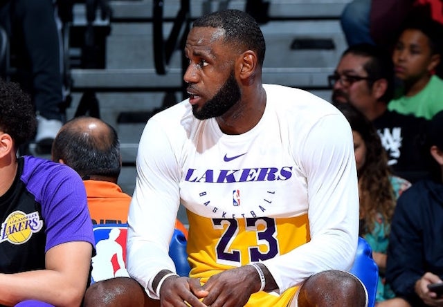 lebron james wearing lebron 16