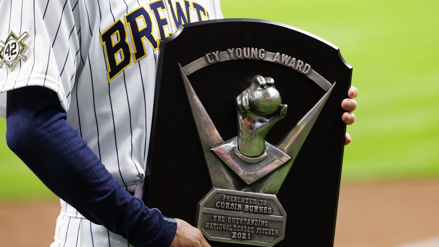 Milwaukee Brewers manager Craig Counsell named finalist for Manager of the  Year - Brew Crew Ball
