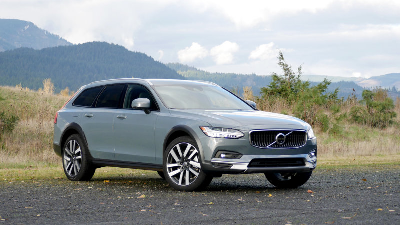 View 2020 Volvo Wagon V90 Images