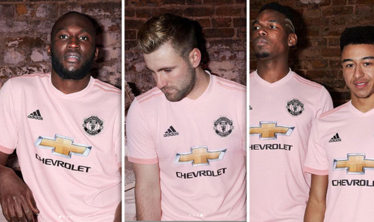 jersey manchester united pink