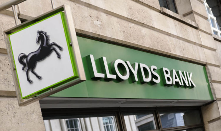 Lloyds Bank 6 000 Job Cuts Announced In 3billion Digital