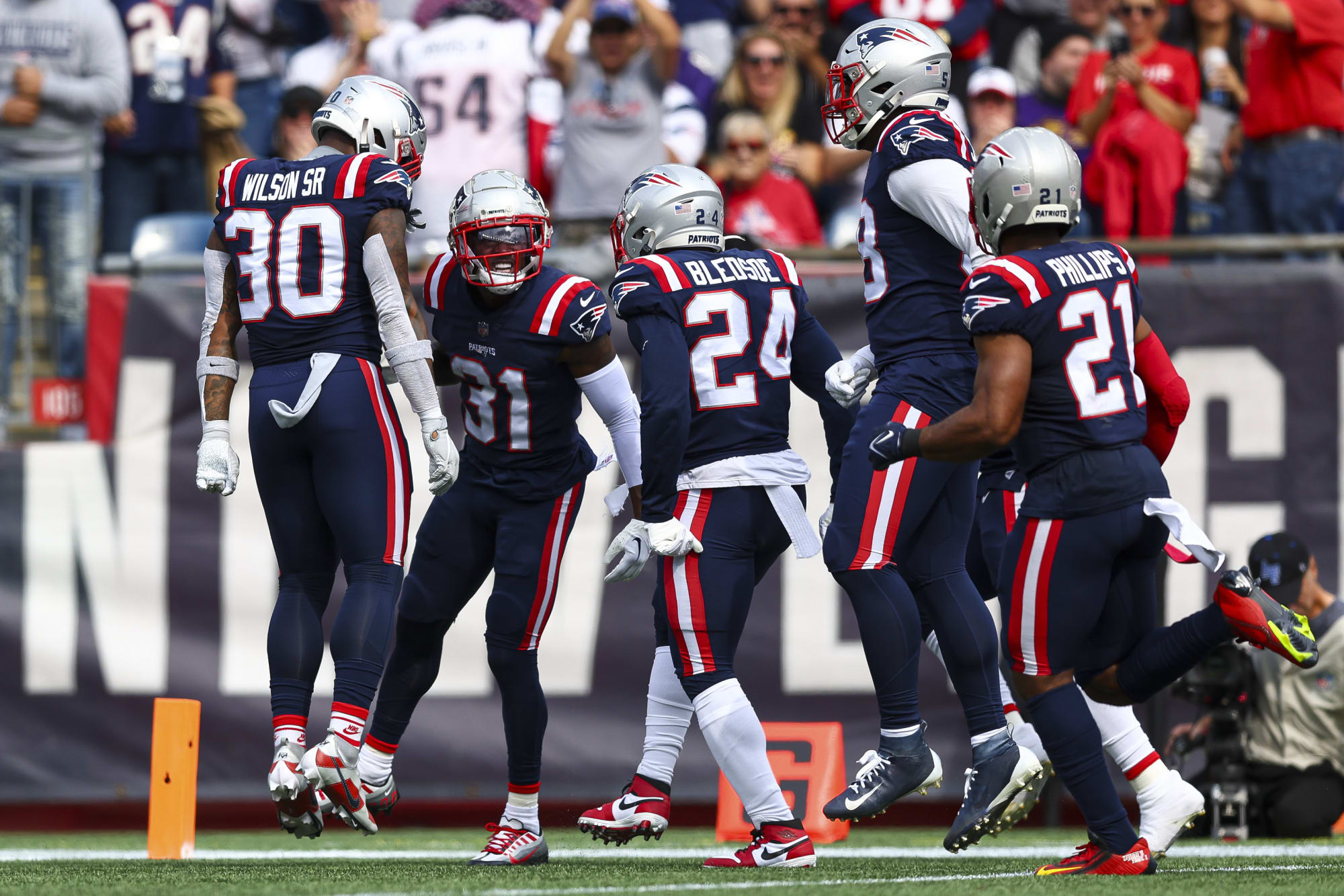 New England Patriots: 3 greatest defensive backs to wear No. 24